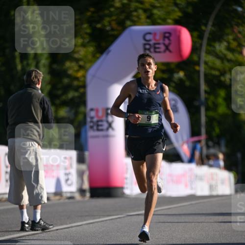 07.09.2025 - BARMER Alsterlauf Dr. Thomas Lammeyer http://msf.ph/oto/8704965 07.09.2025 09:17:20 Laufen 9, 7310 meine-sportfotos.de