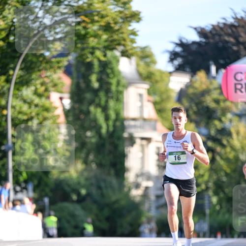 07.09.2025 - BARMER Alsterlauf Dr. Thomas Lammeyer http://msf.ph/oto/8704975 07.09.2025 09:17:43 Laufen  meine-sportfotos.de