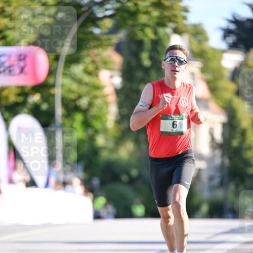 07.09.2025 - BARMER Alsterlauf Dr. Thomas Lammeyer http://msf.ph/oto/8705000 07.09.2025 09:17:47 Laufen 6 meine-sportfotos.de