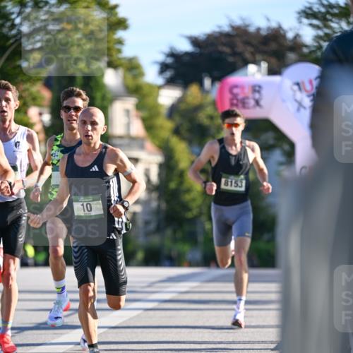 07.09.2025 - BARMER Alsterlauf Dr. Thomas Lammeyer http://msf.ph/oto/8705033 07.09.2025 09:18:04 Laufen 10, 8153 meine-sportfotos.de