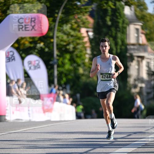 07.09.2025 - BARMER Alsterlauf Dr. Thomas Lammeyer http://msf.ph/oto/8705051 07.09.2025 09:18:37 Laufen 4744 meine-sportfotos.de