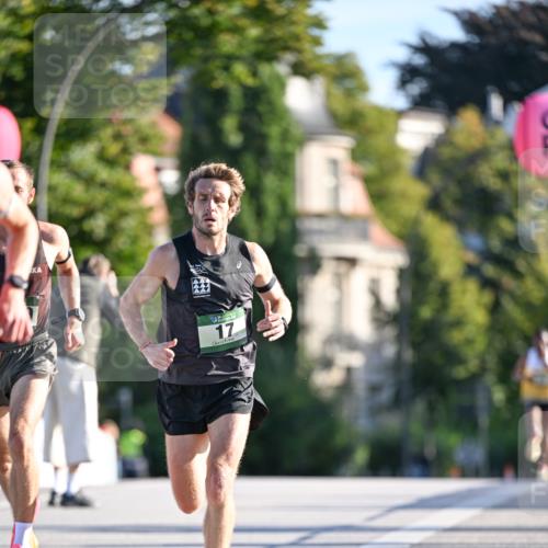 07.09.2025 - BARMER Alsterlauf Dr. Thomas Lammeyer http://msf.ph/oto/8705084 07.09.2025 09:18:52 Laufen 17 meine-sportfotos.de