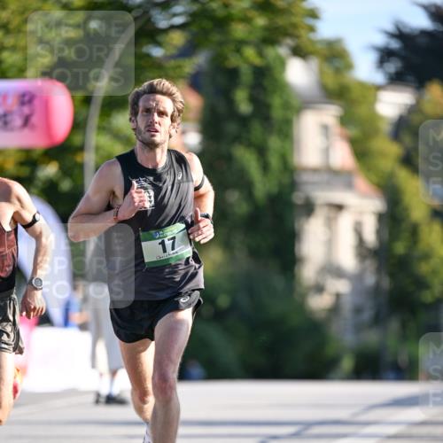 07.09.2025 - BARMER Alsterlauf Dr. Thomas Lammeyer http://msf.ph/oto/8705088 07.09.2025 09:18:52 Laufen 17 meine-sportfotos.de