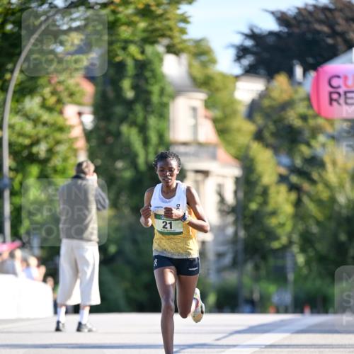 07.09.2025 - BARMER Alsterlauf Dr. Thomas Lammeyer http://msf.ph/oto/8705104 07.09.2025 09:18:58 Laufen 21 meine-sportfotos.de