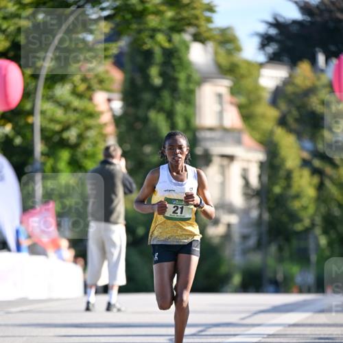 07.09.2025 - BARMER Alsterlauf Dr. Thomas Lammeyer http://msf.ph/oto/8705107 07.09.2025 09:18:58 Laufen 21 meine-sportfotos.de