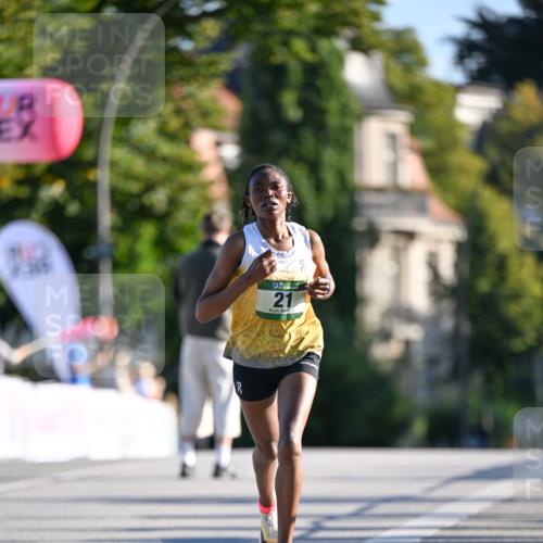 07.09.2025 - BARMER Alsterlauf Dr. Thomas Lammeyer http://msf.ph/oto/8705110 07.09.2025 09:18:59 Laufen 21 meine-sportfotos.de
