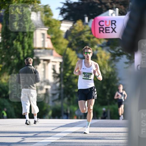 07.09.2025 - BARMER Alsterlauf Dr. Thomas Lammeyer http://msf.ph/oto/8705176 07.09.2025 09:19:27 Laufen 3083 meine-sportfotos.de