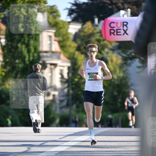 07.09.2025 - BARMER Alsterlauf Dr. Thomas Lammeyer http://msf.ph/oto/8705178 07.09.2025 09:19:27 Laufen 30 meine-sportfotos.de
