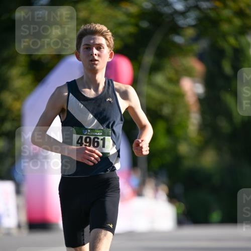 07.09.2025 - BARMER Alsterlauf Dr. Thomas Lammeyer http://msf.ph/oto/8705216 07.09.2025 09:19:37 Laufen 10136, 4961 meine-sportfotos.de
