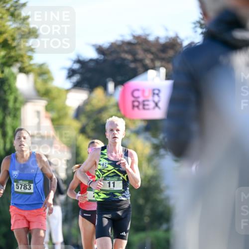 07.09.2025 - BARMER Alsterlauf Dr. Thomas Lammeyer http://msf.ph/oto/8705222 07.09.2025 09:19:39 Laufen 5783, 11 meine-sportfotos.de