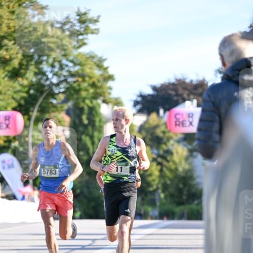 07.09.2025 - BARMER Alsterlauf Dr. Thomas Lammeyer http://msf.ph/oto/8705231 07.09.2025 09:19:40 Laufen 11, 5783 meine-sportfotos.de