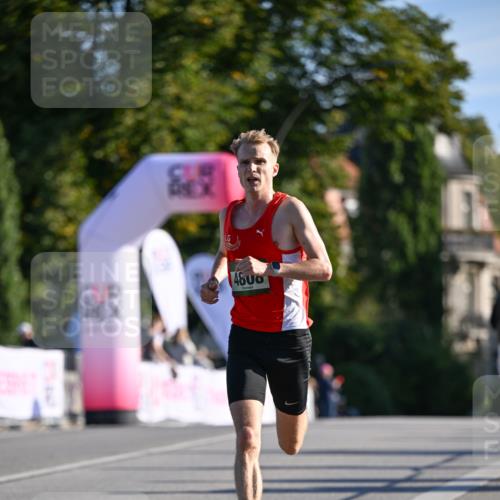 07.09.2025 - BARMER Alsterlauf Dr. Thomas Lammeyer http://msf.ph/oto/8705302 07.09.2025 09:20:10 Laufen 4600 meine-sportfotos.de