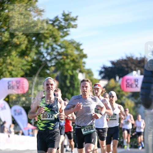 07.09.2025 - BARMER Alsterlauf Dr. Thomas Lammeyer http://msf.ph/oto/8705363 07.09.2025 09:20:29 Laufen 8037, 4288, 5391 meine-sportfotos.de