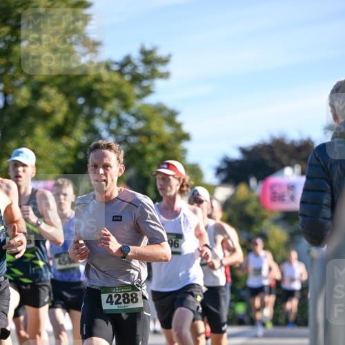 07.09.2025 - BARMER Alsterlauf Dr. Thomas Lammeyer http://msf.ph/oto/8705369 07.09.2025 09:20:30 Laufen 36, 4288, 96, 1010 meine-sportfotos.de