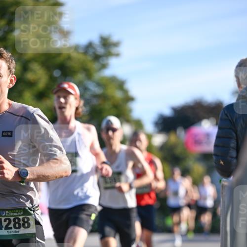 07.09.2025 - BARMER Alsterlauf Dr. Thomas Lammeyer http://msf.ph/oto/8705373 07.09.2025 09:20:30 Laufen 36, 288 meine-sportfotos.de