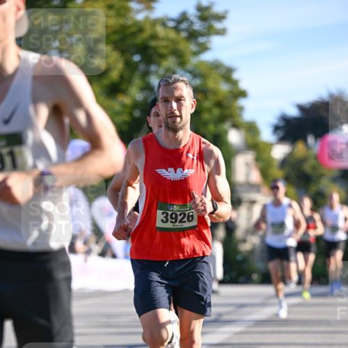 07.09.2025 - BARMER Alsterlauf Dr. Thomas Lammeyer http://msf.ph/oto/8705380 07.09.2025 09:20:32 Laufen 136, 3926 meine-sportfotos.de