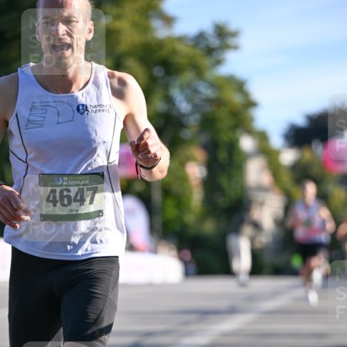 07.09.2025 - BARMER Alsterlauf Dr. Thomas Lammeyer http://msf.ph/oto/8705414 07.09.2025 09:20:38 Laufen 36, 4647 meine-sportfotos.de