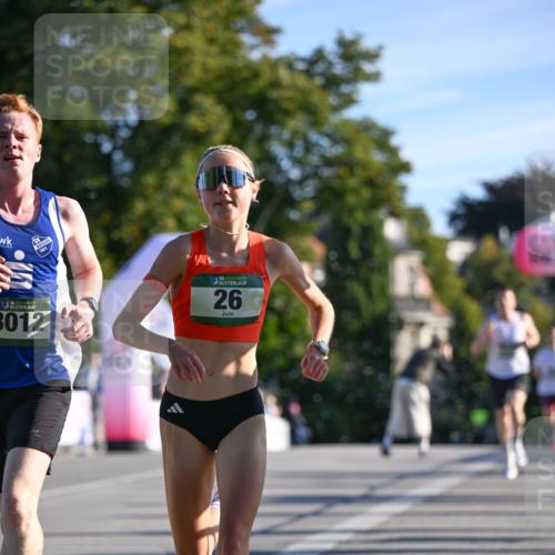 07.09.2025 - BARMER Alsterlauf Dr. Thomas Lammeyer http://msf.ph/oto/8705445 07.09.2025 09:20:44 Laufen 1921, 36, 3012, 36, 26 meine-sportfotos.de