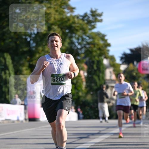 07.09.2025 - BARMER Alsterlauf Dr. Thomas Lammeyer http://msf.ph/oto/8705465 07.09.2025 09:20:48 Laufen 5203 meine-sportfotos.de