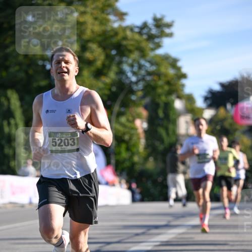 07.09.2025 - BARMER Alsterlauf Dr. Thomas Lammeyer http://msf.ph/oto/8705467 07.09.2025 09:20:48 Laufen 36, 5203 meine-sportfotos.de