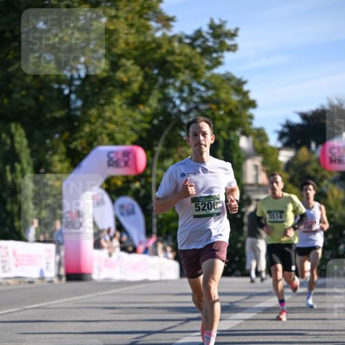 07.09.2025 - BARMER Alsterlauf Dr. Thomas Lammeyer http://msf.ph/oto/8705475 07.09.2025 09:20:49 Laufen 5206, 3814 meine-sportfotos.de
