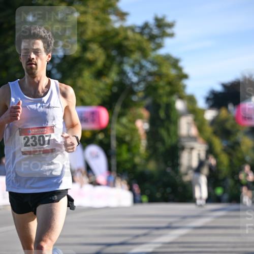 07.09.2025 - BARMER Alsterlauf Dr. Thomas Lammeyer http://msf.ph/oto/8705496 07.09.2025 09:20:53 Laufen 36, 2307 meine-sportfotos.de