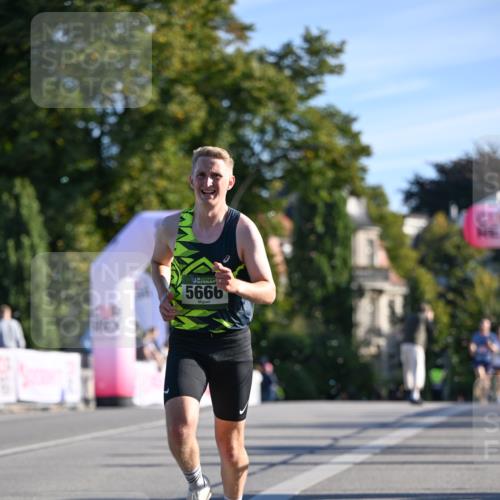 07.09.2025 - BARMER Alsterlauf Dr. Thomas Lammeyer http://msf.ph/oto/8705536 07.09.2025 09:21:02 Laufen 5666 meine-sportfotos.de