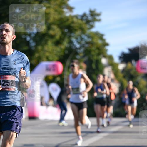 07.09.2025 - BARMER Alsterlauf Dr. Thomas Lammeyer http://msf.ph/oto/8705560 07.09.2025 09:21:11 Laufen 136, 1252 meine-sportfotos.de