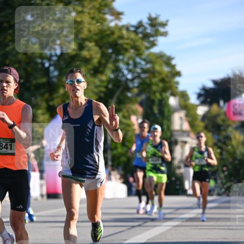 07.09.2025 - BARMER Alsterlauf Dr. Thomas Lammeyer http://msf.ph/oto/8705584 07.09.2025 09:21:15 Laufen 841 meine-sportfotos.de
