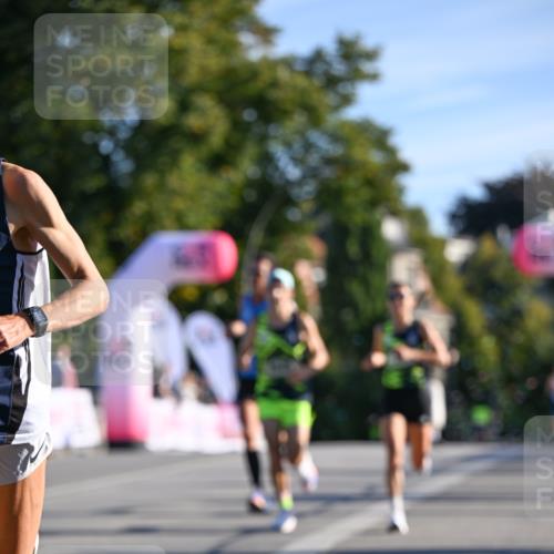 07.09.2025 - BARMER Alsterlauf Dr. Thomas Lammeyer http://msf.ph/oto/8705590 07.09.2025 09:21:16 Laufen  meine-sportfotos.de