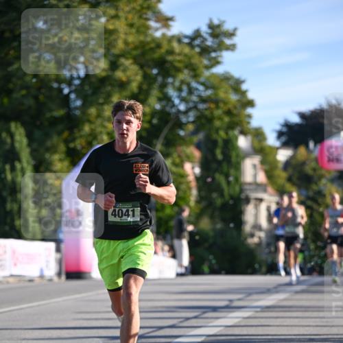07.09.2025 - BARMER Alsterlauf Dr. Thomas Lammeyer http://msf.ph/oto/8705658 07.09.2025 09:21:31 Laufen 4041 meine-sportfotos.de