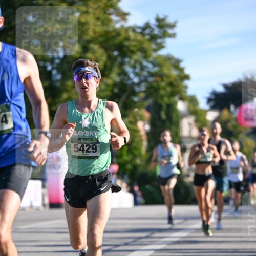 07.09.2025 - BARMER Alsterlauf Dr. Thomas Lammeyer http://msf.ph/oto/8705753 07.09.2025 09:21:51 Laufen 136, 5429 meine-sportfotos.de