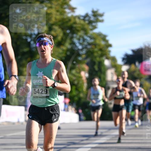 07.09.2025 - BARMER Alsterlauf Dr. Thomas Lammeyer http://msf.ph/oto/8705754 07.09.2025 09:21:51 Laufen 136, 5429 meine-sportfotos.de
