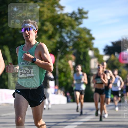 07.09.2025 - BARMER Alsterlauf Dr. Thomas Lammeyer http://msf.ph/oto/8705755 07.09.2025 09:21:51 Laufen 5429 meine-sportfotos.de