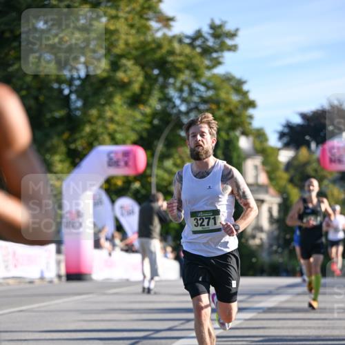 07.09.2025 - BARMER Alsterlauf Dr. Thomas Lammeyer http://msf.ph/oto/8705773 07.09.2025 09:21:54 Laufen 3271 meine-sportfotos.de