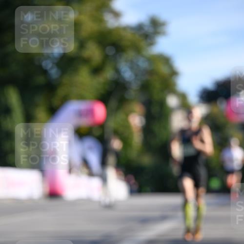 07.09.2025 - BARMER Alsterlauf Dr. Thomas Lammeyer http://msf.ph/oto/8705784 07.09.2025 09:21:56 Laufen  meine-sportfotos.de