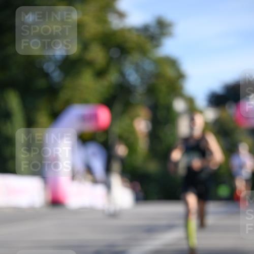 07.09.2025 - BARMER Alsterlauf Dr. Thomas Lammeyer http://msf.ph/oto/8705785 07.09.2025 09:21:56 Laufen  meine-sportfotos.de