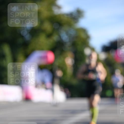 07.09.2025 - BARMER Alsterlauf Dr. Thomas Lammeyer http://msf.ph/oto/8705787 07.09.2025 09:21:56 Laufen  meine-sportfotos.de