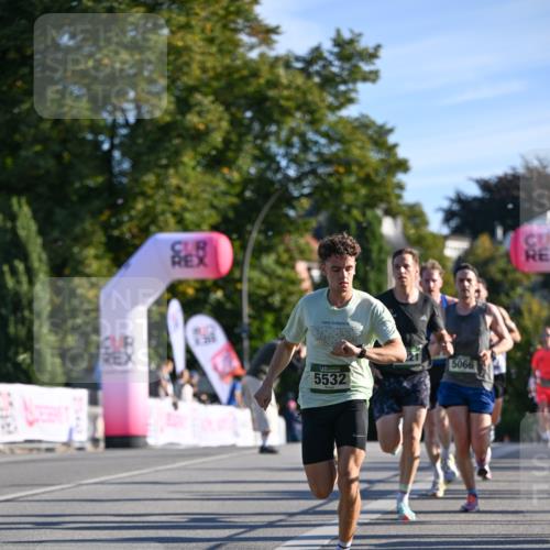 07.09.2025 - BARMER Alsterlauf Dr. Thomas Lammeyer http://msf.ph/oto/8705821 07.09.2025 09:22:06 Laufen 5532, 34, 5066 meine-sportfotos.de