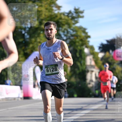 07.09.2025 - BARMER Alsterlauf Dr. Thomas Lammeyer http://msf.ph/oto/8705842 07.09.2025 09:22:10 Laufen 136, 6128 meine-sportfotos.de