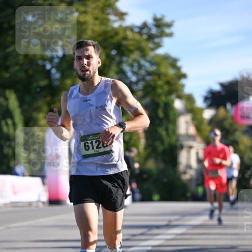 07.09.2025 - BARMER Alsterlauf Dr. Thomas Lammeyer http://msf.ph/oto/8705843 07.09.2025 09:22:10 Laufen 36, 6128 meine-sportfotos.de