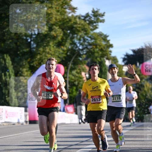 07.09.2025 - BARMER Alsterlauf Dr. Thomas Lammeyer http://msf.ph/oto/8705885 07.09.2025 09:22:21 Laufen 4253, 2613, 3118, 34 meine-sportfotos.de