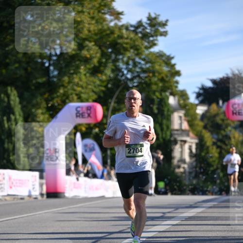 07.09.2025 - BARMER Alsterlauf Dr. Thomas Lammeyer http://msf.ph/oto/8705902 07.09.2025 09:22:25 Laufen 2704 meine-sportfotos.de