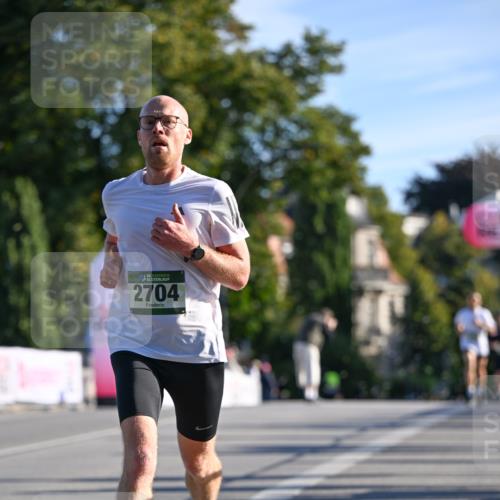 07.09.2025 - BARMER Alsterlauf Dr. Thomas Lammeyer http://msf.ph/oto/8705909 07.09.2025 09:22:26 Laufen 36, 2704 meine-sportfotos.de
