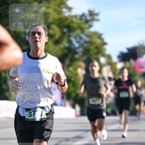07.09.2025 - BARMER Alsterlauf Dr. Thomas Lammeyer http://msf.ph/oto/8705949 07.09.2025 09:22:38 Laufen 37 meine-sportfotos.de