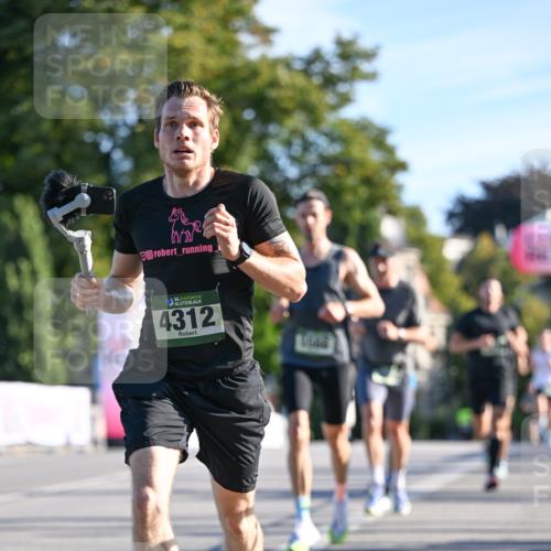 07.09.2025 - BARMER Alsterlauf Dr. Thomas Lammeyer http://msf.ph/oto/8705963 07.09.2025 09:22:40 Laufen 36, 36, 4312 meine-sportfotos.de