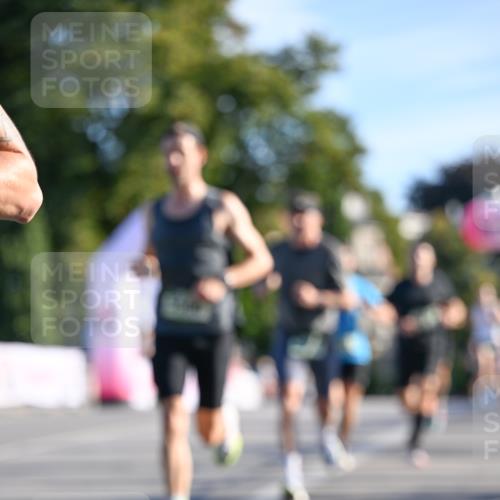 07.09.2025 - BARMER Alsterlauf Dr. Thomas Lammeyer http://msf.ph/oto/8705969 07.09.2025 09:22:41 Laufen  meine-sportfotos.de