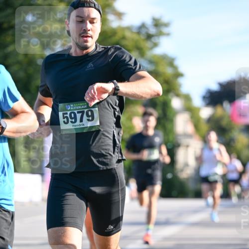 07.09.2025 - BARMER Alsterlauf Dr. Thomas Lammeyer http://msf.ph/oto/8705989 07.09.2025 09:22:44 Laufen 36, 5979 meine-sportfotos.de