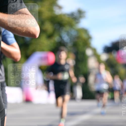 07.09.2025 - BARMER Alsterlauf Dr. Thomas Lammeyer http://msf.ph/oto/8705994 07.09.2025 09:22:45 Laufen  meine-sportfotos.de