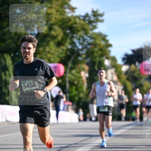 07.09.2025 - BARMER Alsterlauf Dr. Thomas Lammeyer http://msf.ph/oto/8705999 07.09.2025 09:22:46 Laufen 5458 meine-sportfotos.de